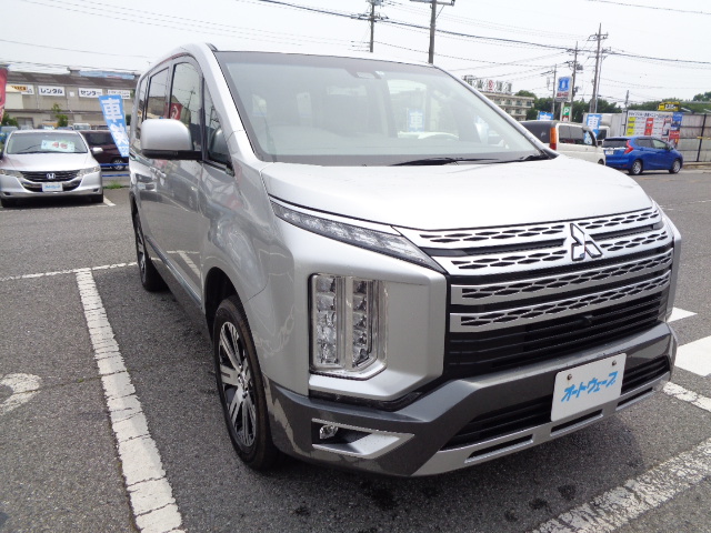 ◇手渡し希望 未使用 三菱デリカD5（旧型）三菱純正スモークグリル◇