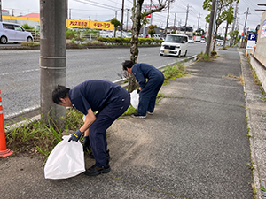「地域社会貢献活動報告」7月1日全店にて、店舗周辺エリアの清掃活動を実施しました